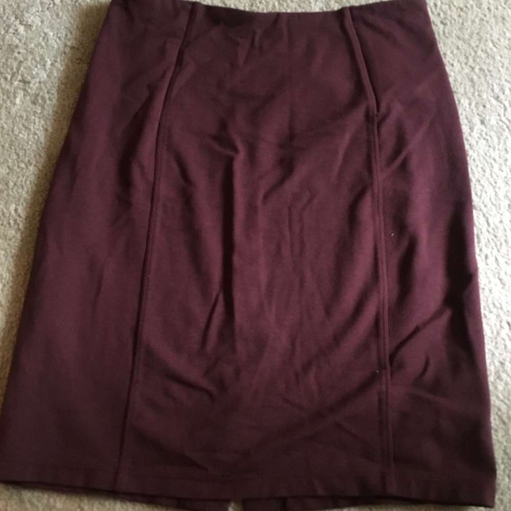 Liverpool Jeans company maroon pencil skirt -2P